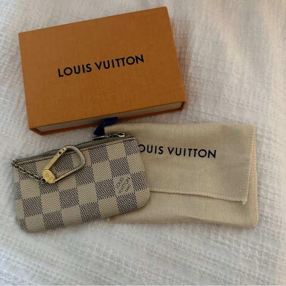 Louis Vuitton Damier Azur Pouchette - Picture 2 of 11